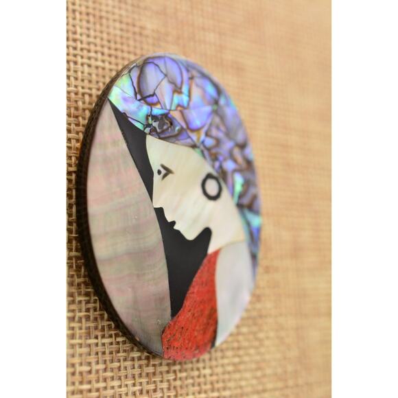 Vintage Cameo Pin Abalone Shell Inlay Woman Profile Mother's Day Artistic BinV - Picture 2 of 12